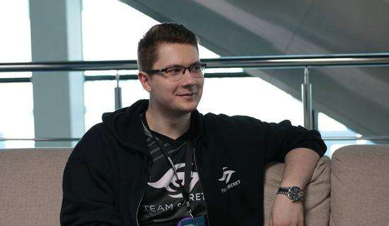 在洲际金腰 在洲际金腰