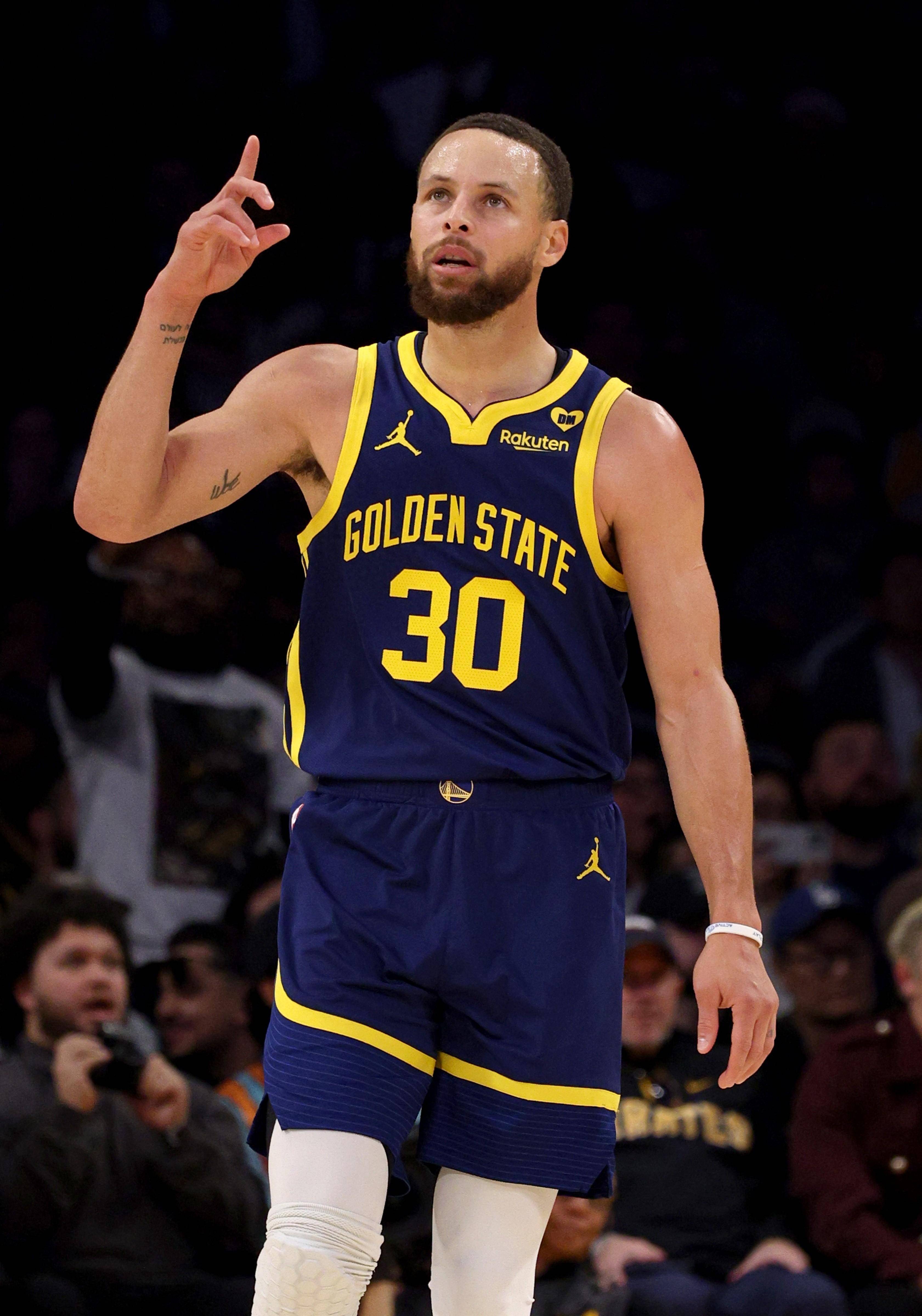 代足球中球 代足球中球